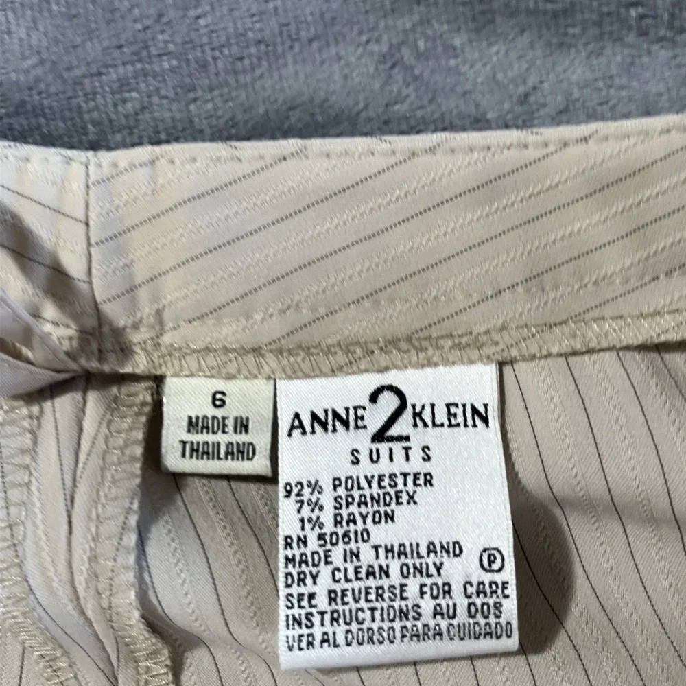 Anne Klein 2 Suit Pants Office/Business Cream Pinstripe Size 6 - Picture 7 of 7